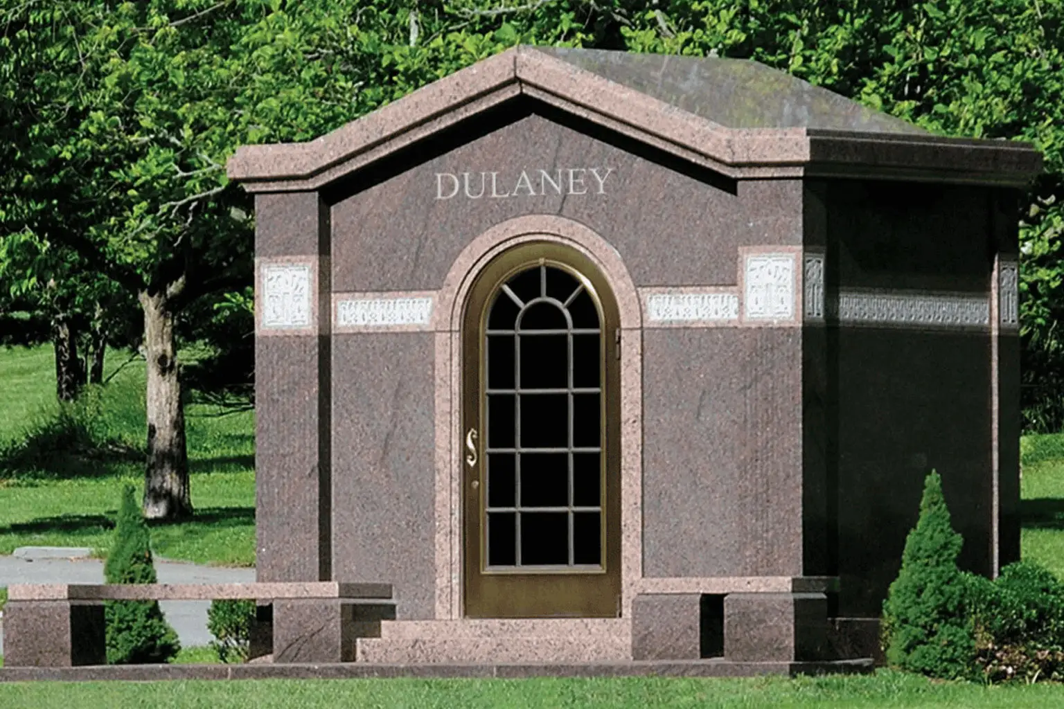 WMM-03 Mausoleums builder in Texas